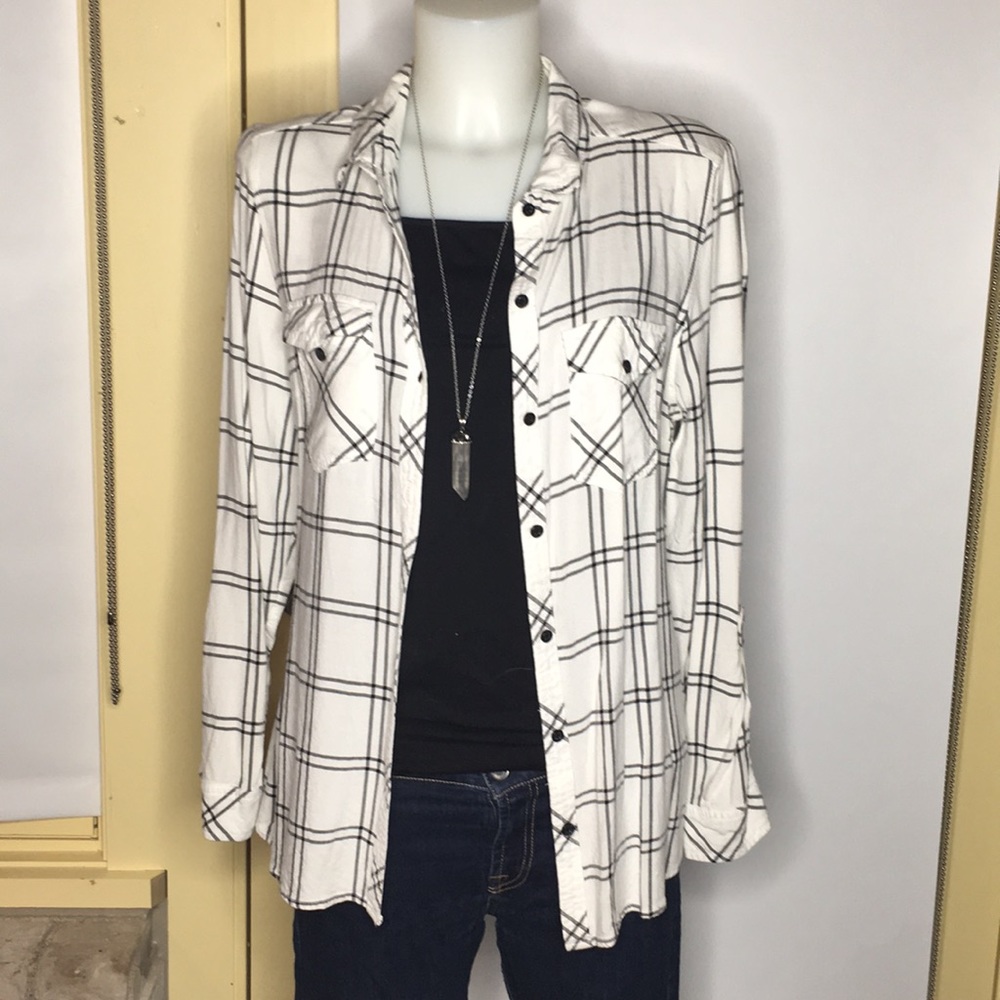 Black and white plaid button down top